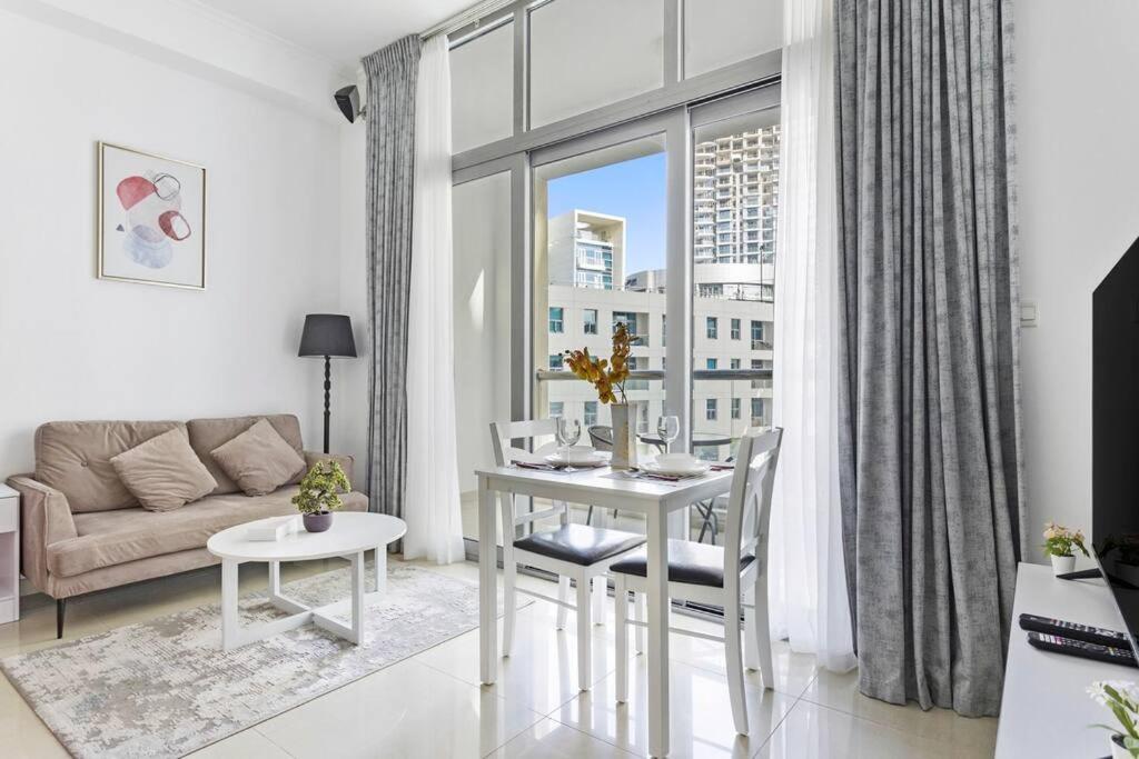 Stonetree - Stylish In Marina *